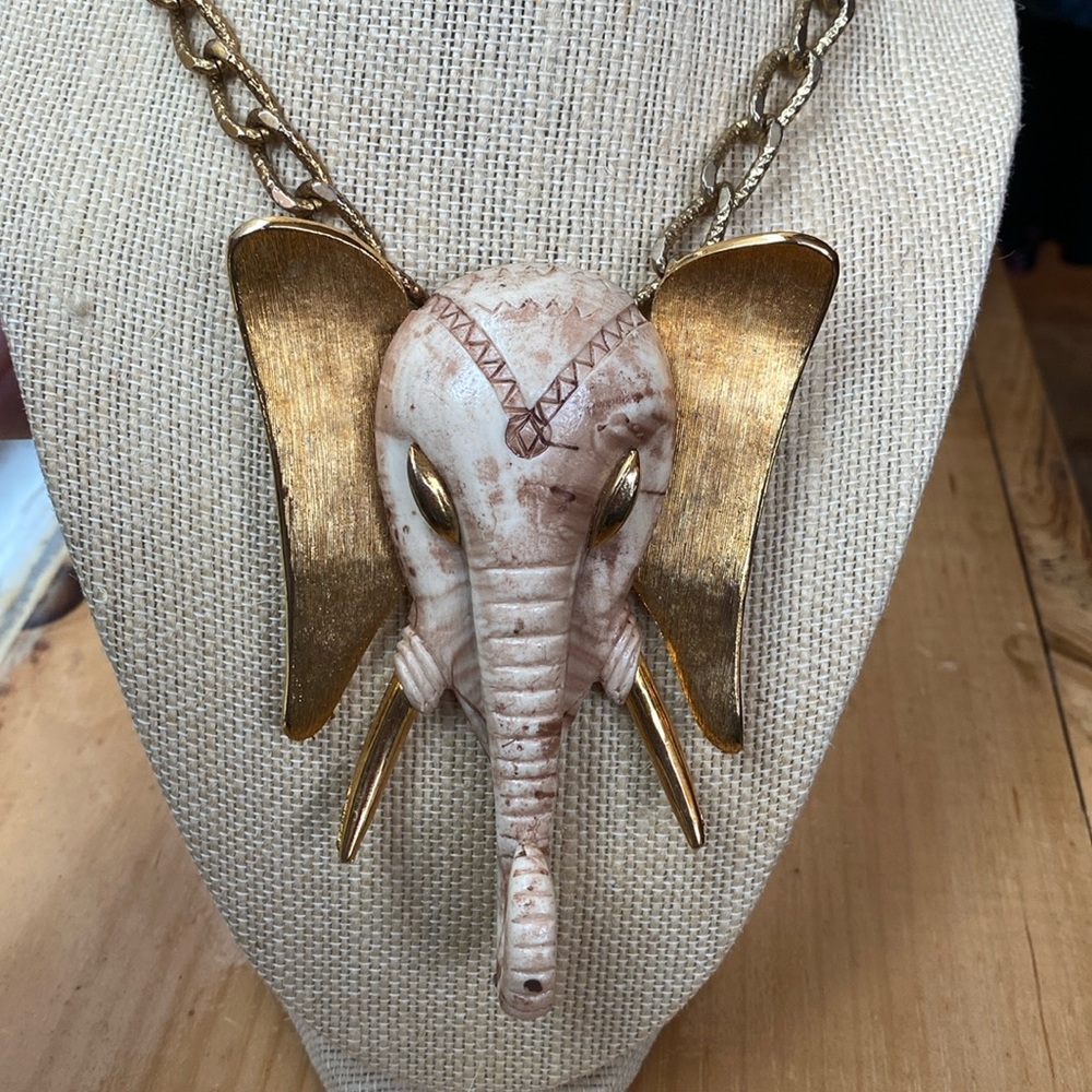 Faux Ivory Gold Tone Elephant Head Focal Statement Necklace